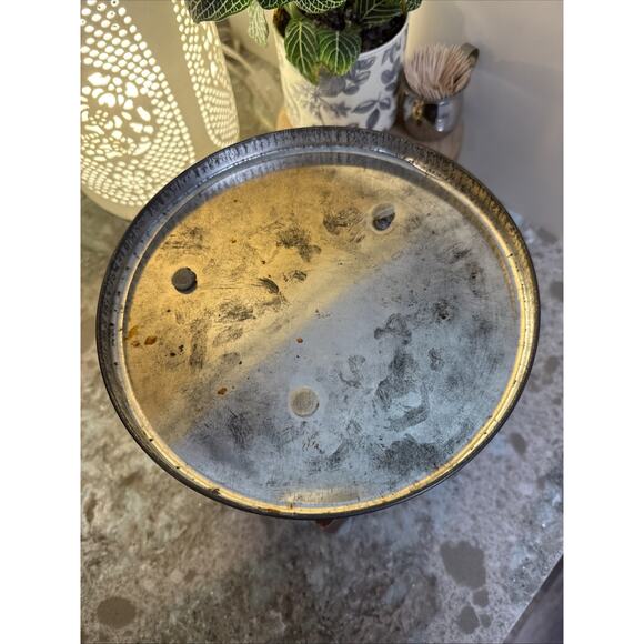 Vintage 1970 Cookie Tin Pewter Winter Night Gingerbread Design Metzkem 7.5"x3" - Picture 4 of 8